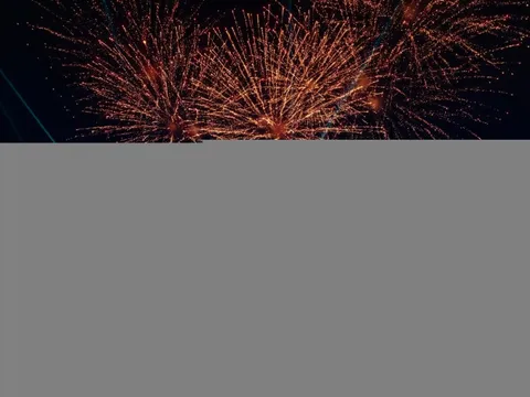 Concert của siêu sao G-DRAGON thăng hoa giữa đại dương ánh sáng Ocean City 0