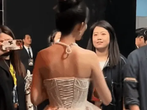 Lần đầu có mỹ nhân bị tung cáo trạng với 7 "đại tội": Gây thù chuốc oán khắp nơi, không còn hình ảnh mà mất