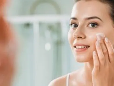 Thói quen chăm sóc da buổi sáng giúp da căng mịn suốt cả ngày