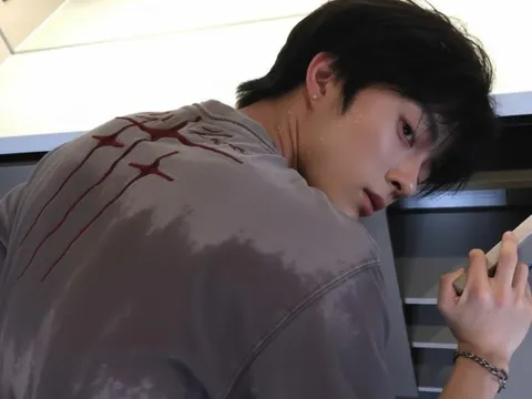 Hết sức cảnh giác với 5 kiểu đổ mồ hôi cảnh báo ĐỘT QUỴ, UNG THƯ dễ bị nhầm là "bệnh vặt"