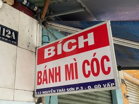 Vụ nghi ngộ độc sau khi ăn bánh mì ở TP HCM: Số người nhập viện tiếp tục tăng