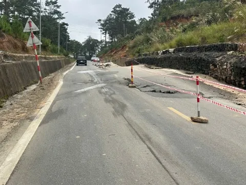 Hình ảnh ớn lạnh mặt đường trồi lên hơn 1m, nứt toác