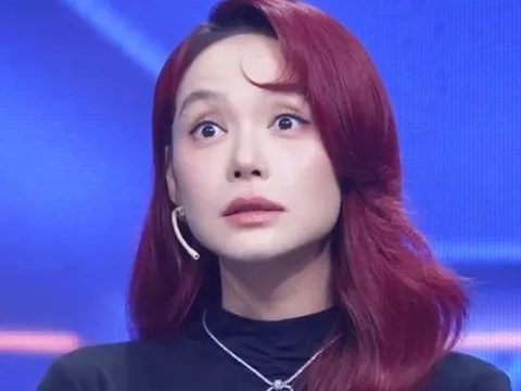 Minh Hằng: "Đi ra cổng, tôi bị lao vào đánh"