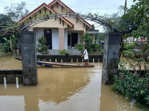 Thượng nguồn mưa to, thủy điện xả lũ, hạ du nước lên nhanh