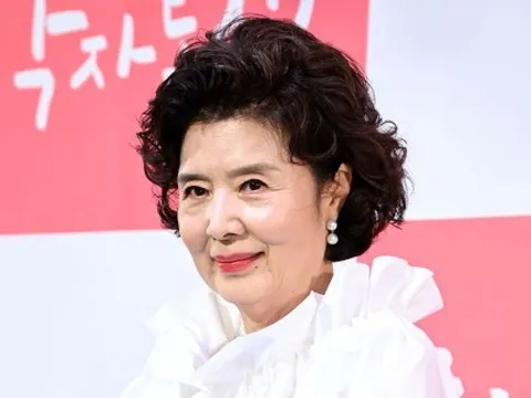 Diễn viên kỳ cựu Hàn Quốc gây chấn động khi kêu gọi dừng can thiệp thẩm mỹ