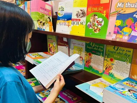 Địa phương có điều kiện sẽ miễn phí sách giáo khoa từ năm học 2026–2027 0