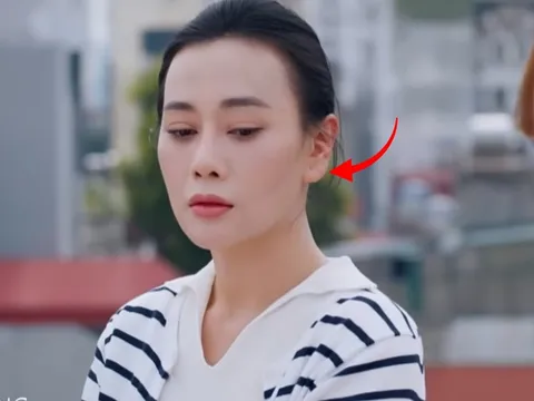 Cái tai của Phương Oanh