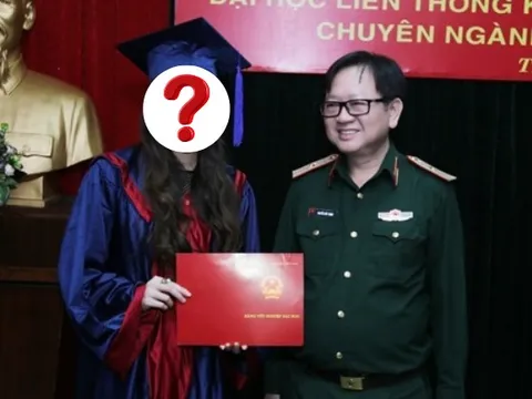 Phú bà Vbiz từng dạy học ở trường quân đội: Đối thủ một thời của Mỹ Tâm, nhan sắc tuổi 45 là đây sao
