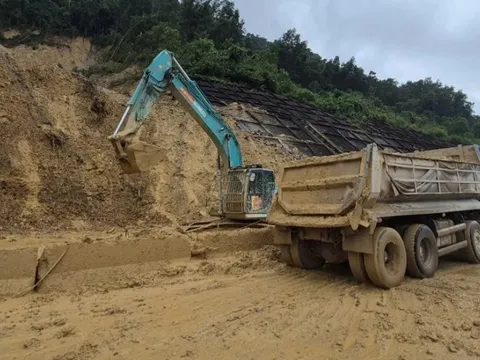 Thông tin quan trọng khi đi đường cao tốc nối Huế - Đà Nẵng, người dân cần biết