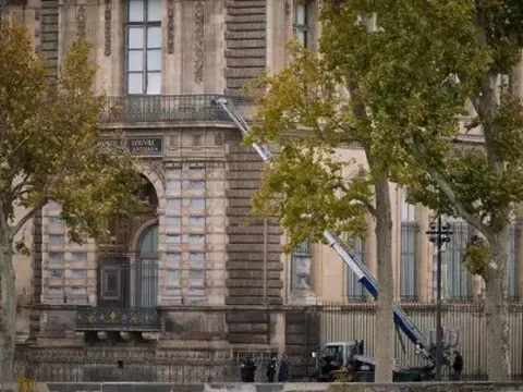Vụ trộm bí ẩn ở bảo tàng Louvre sắp lên phim