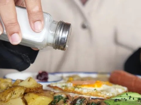 Ba kiểu ăn uống âm thầm 'nuôi dưỡng' ung thư dạ dày