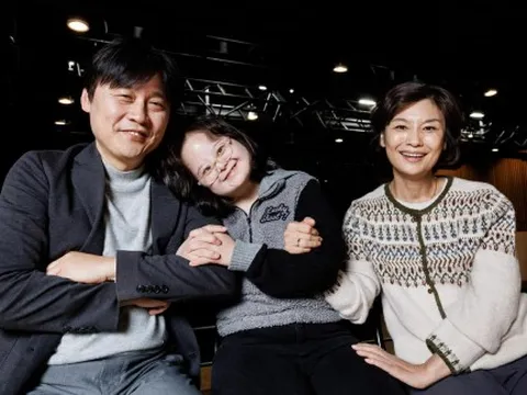 Nữ diễn viên mắc hội chứng down toả sáng trên sân khấu