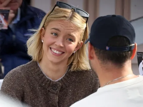 Ảnh hẹn hò của mỹ nhân từng làm nước Mỹ dậy sóng