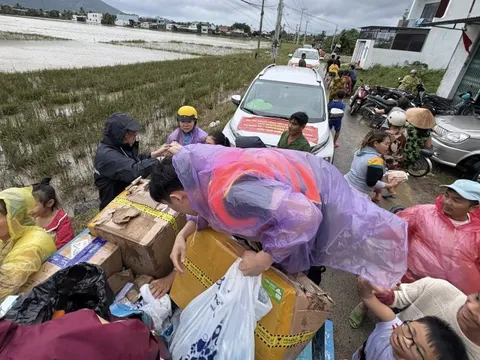 Tiêm phòng uốn ván miễn phí cho người dân vùng lũ
