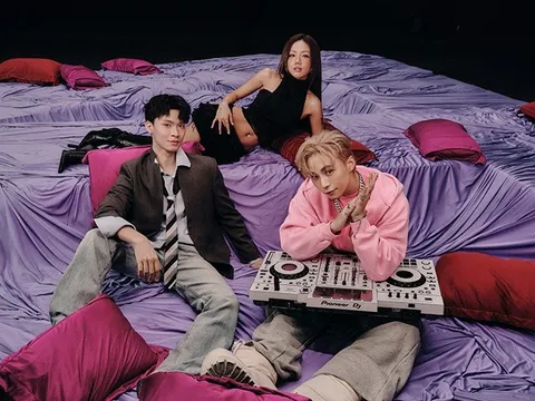 Màn chào sân ngập visual của WOKEUP cùng Phương Ly