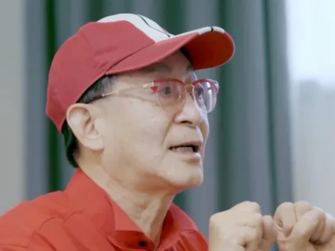 Lục Tiểu Linh Đồng đáp trả