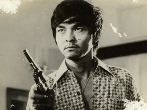 Nam NSND nổi danh một thời: Suýt làm phi công, tìm được bố ở Pháp nhờ nổi tiếng