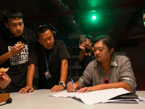 Nhiều người từ chối đồng hành, Phan Gia Nhật Linh vẫn quyết làm 'Đại tiệc trăng máu 8'