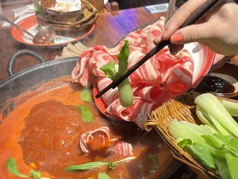 7 thói quen ăn lẩu “phá thận” cực nhanh nhưng hiếm người Việt nào chưa từng làm