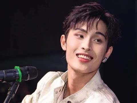 Nam ca sĩ 2001 phải xin lỗi vì lùm xùm tình ái bất ngờ mất sạch hoạt động trên IG