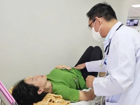 Hàng loạt người nhập viện sau ăn bánh mì, Bộ Y tế vào cuộc 0