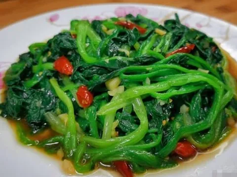 Tiến sĩ Mỹ đánh giá đây là "vua rau xanh", giàu axit folic gấp 38 lần táo: Khỏe xương, bổ não, giảm đột quỵ