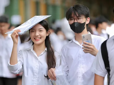 Đề thi Ngữ văn học sinh giỏi quốc gia bàn về tự lập, tình yêu và cảm thức cộng đồng 0