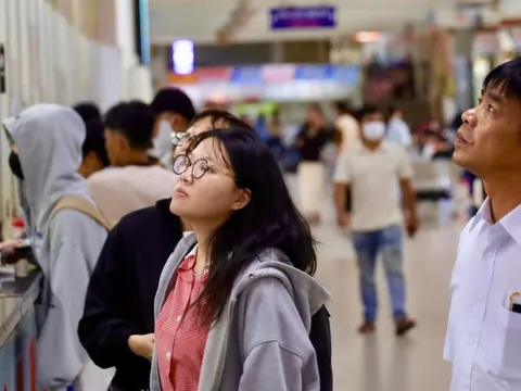 4 ngày nghỉ dịp Tết Dương lịch: Bến xe, ga tàu ở TPHCM sẵn sàng đón khách