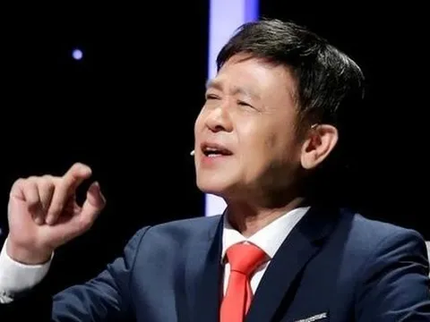 Nam danh ca 74 tuổi bán 10 nghìn băng mỗi lần nhắc thẳng đàn em