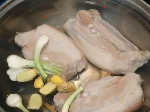 Chỉ cần làm đúng 4 bước này, thịt lợn nấu kiểu gì cũng ngọt mềm, không dai