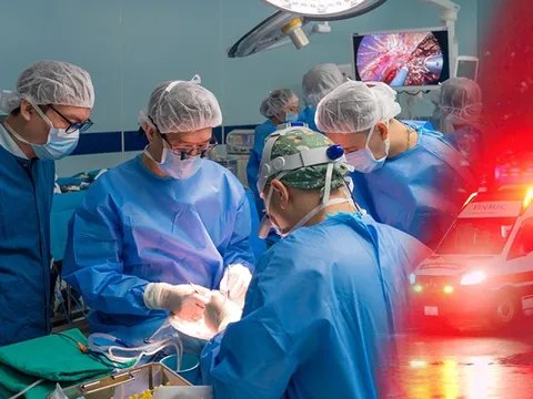 Phía sau cuộc đại phẫu cứu bé trai 15 tháng tuổi từ 'lá gan chia đôi' của người hiến chết não 0