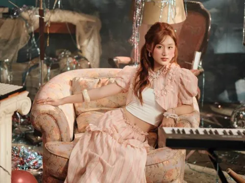 XIRI chính thức trình làng EP “HEY XIRI”, tâm sự về rung động đầu đời của tuổi trẻ