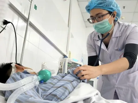 Vết chó cắn đã lành, bé trai 14 tuổi vẫn không thoát bệnh dại 0