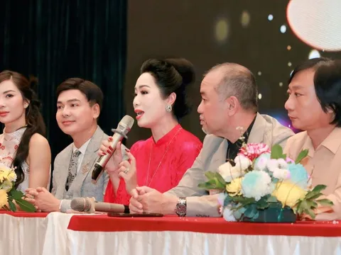 NSND Trịnh Kim Chi chấm thi hoa hậu, nói rõ tiêu chí chọn người đăng quang