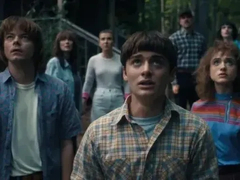 Vì sao màn come out khiến 'Stranger Things' rớt điểm?