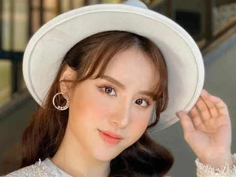 Nữ ca sĩ 31 tuổi chỉ có 1 hit: "Tôi buồn, hi vọng mọi thứ tươi sáng hơn"