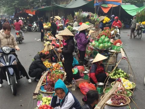 Quyết liệt xóa sổ chợ cóc