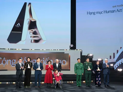 Chương trình Nescafé Plan được vinh danh ở hạng mục cao nhất  “Giải thưởng năm” Human Act Prize 2024