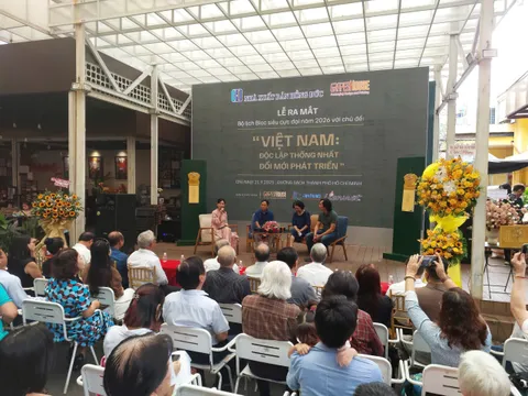 Tái hiện dòng chảy lịch sử xây dựng đất nước qua bộ lịch Bloc siêu cực đại